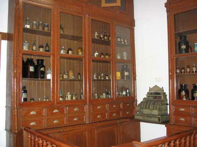 Farmácia de Pedro Fioretti, remontada no museu municipal 